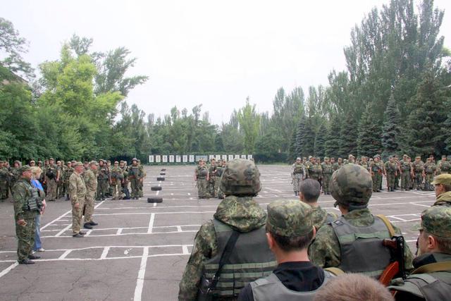 мариуполь военные военнослужащие батальон ато