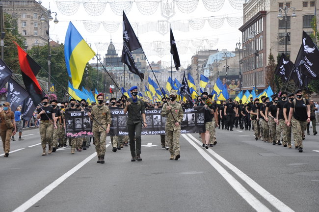 У центрі Києва відбувся Марш захисників України 58