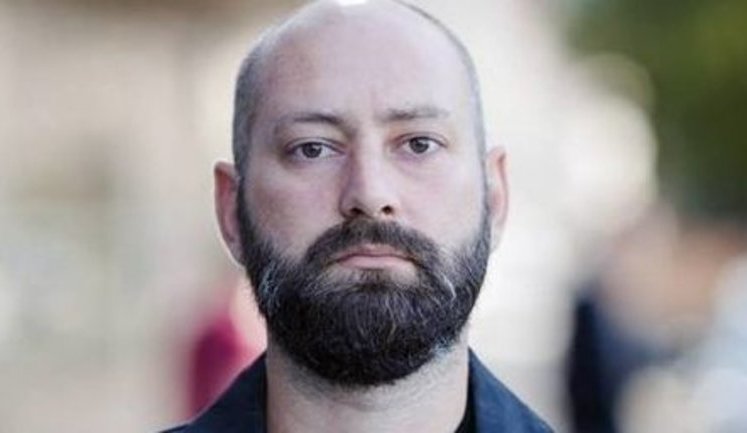 Голова партії "Правий сектор" Андрій Тарасенко: "Той, хто вивішує бігборди "Церква. Мова. Армія", проводить гей-паради в центрі Києва!"