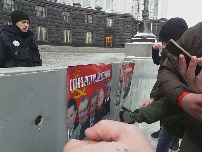Союз ветеранов дерибана: Под Кабмином протестовали против непрозрачного выделения средств ветеранским организациям 06