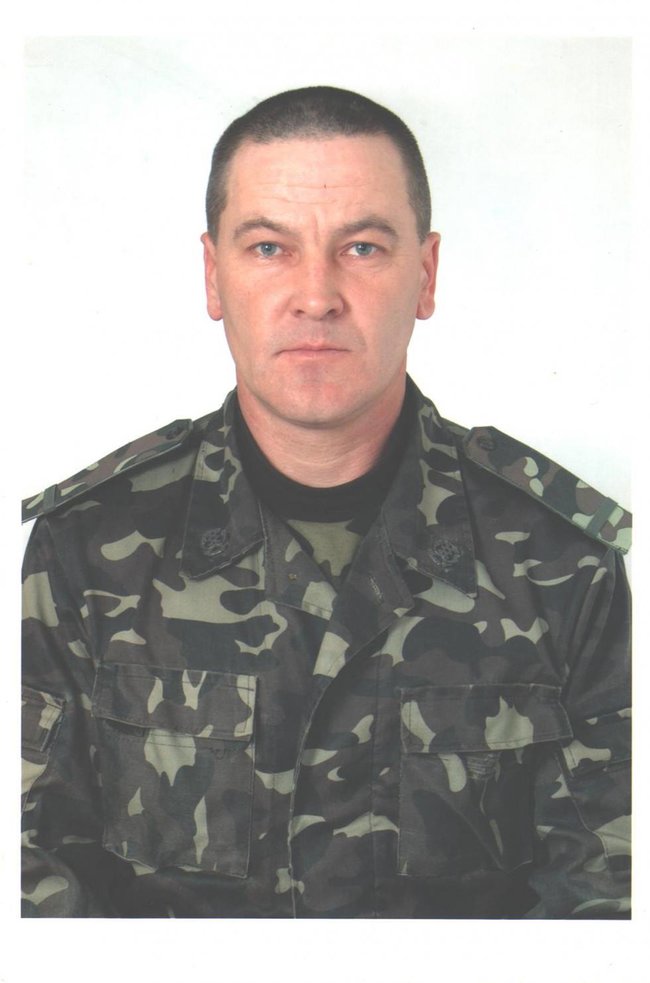 З воїном Анатолієм Іллюхою попрощалися на Волині 01