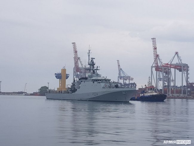 British Navys OPV Trent enters Odesa seaport – ministry 02