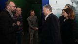 Порошенко сходил на фильм "Наши котики" о добровольцах на Донбассе: "Он демонстрирует то расстояние, которое прошла наша страна от "Сватов"". ФОТО