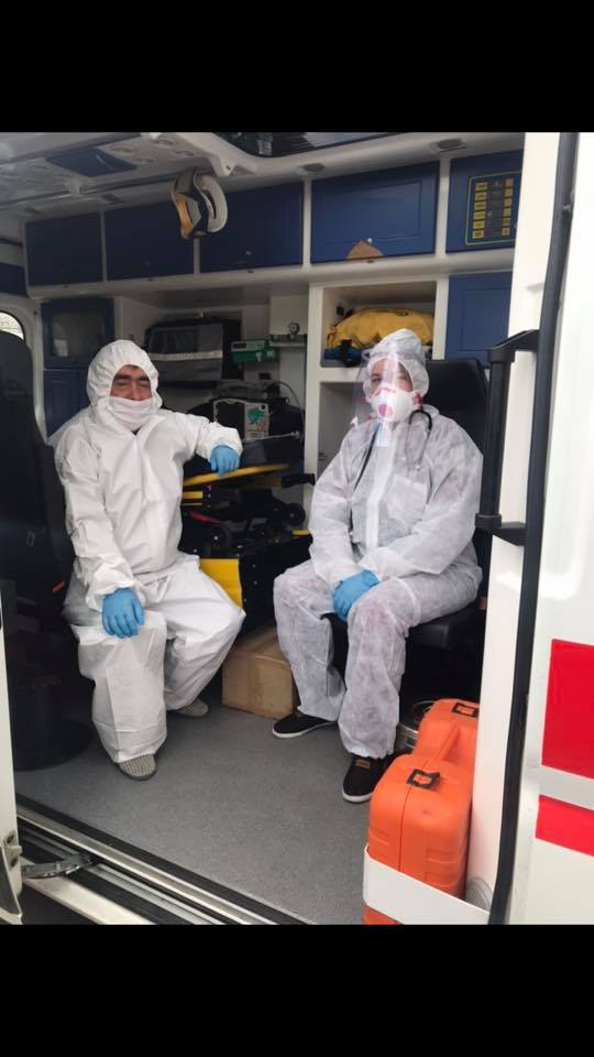 Волонтер Катерина Ножевнікова: У нас були випадки, коли люди на сусідніх ліжках виривали один в одного кисневу маску 01