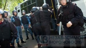В Фастове начался штурм РОВД: 200 человек ищут комнаты пыток (Обновлено)
