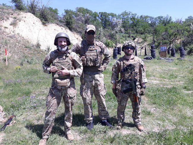 Військовий капелан, протестант Олександр Мішура: Під час обстрілу боєць, не знаючи тексту псалма, просто кричав: 90 псалом! 90 псалом!, і Господь захистив, всі вціліли 02