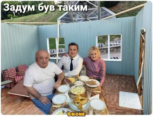 Совок - це ти. Скандальні декорації до Дня Незалежності у ФОТОжабах 06