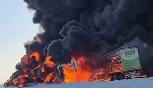 Infernal flames and black smoke: several Russian lorries are on fire on motorway between occupied cities of Mariupol and Berdiansk. VIDEO
