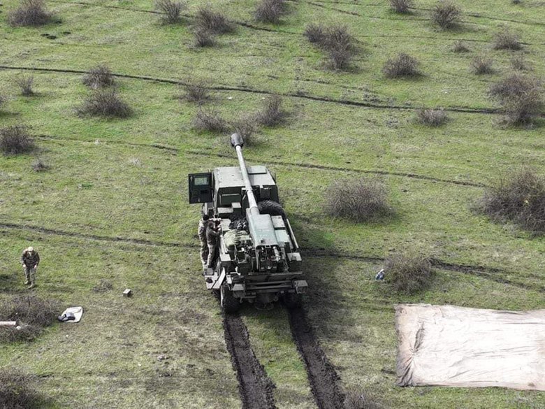 Наприкінці лютого розробникам Богдани надійшло розпорядження знищити її, аби вона не дісталася ворогу, але САУ вдалося врятувати та передати ЗСУ, - Пашинський 03