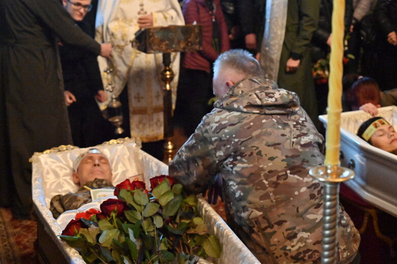 Прощання із Анастасією Мар'янчук та Денисом Дайнеком