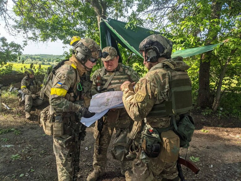 Командир на позивний Фантом: Треба зробити все, щоб навіть діти в садочку розуміли, що росія – ворог. Не дай Бог, щоб через два покоління ми відновили братські стосунки! 08 Командир на позивний Фантом: Треба зробити все, щоб навіть діти в садочку розуміли, що росія – ворог. Не дай Бог, щоб через два покоління ми відновили братські стосунки! 08