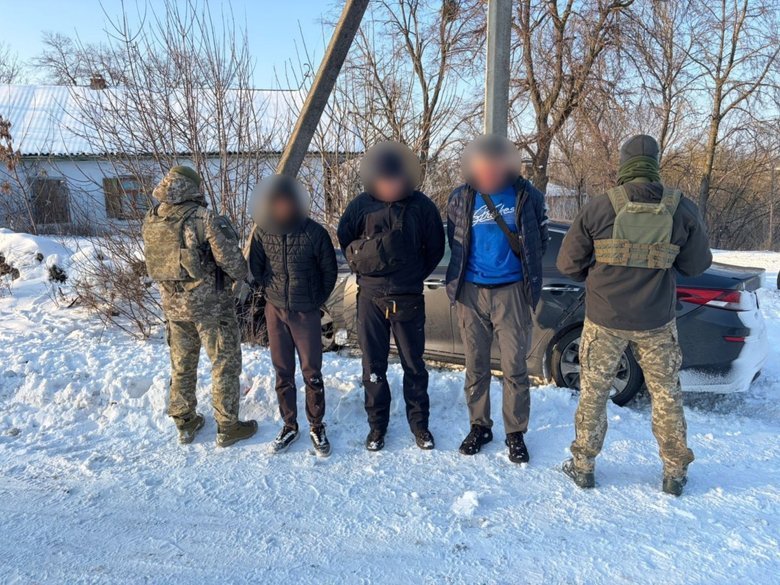 На Одещині прикордонники затримали авто з порушниками