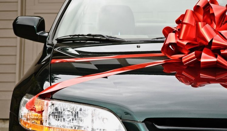 У МВС нагадали, коли потрібно сплачувати податок на подарований автомобіль