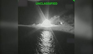 US command announced complete destruction of 11 Iranian ships in Gulf of Oman. VIDEO