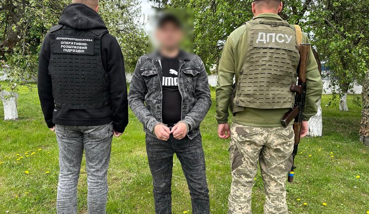 Зґвалтував неповнолітню: на Житомирщині у потязі затримано чоловіка, який перебував у розшуку, - ДПСУ. ФОТО