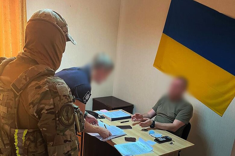 Голова обласного ТЦК на Запоріжжі безпідставно виплатив майже 1 млн грн підлеглим, - Офіс Генпрокурора 01