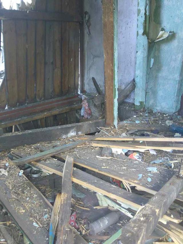 Militants shelled Zolote-4 village, damaged residential buildings, - Luhansk civil-military administration 01 Militants shelled Zolote-4 village, damaged residential buildings, - Luhansk civil-military administration 01