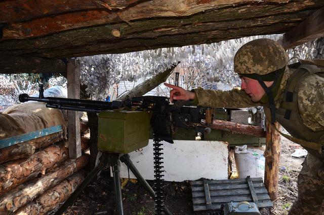 IFV comes out and fires, machine guns or AA guns follow, - ATO fighter describes attacks on Ukrainian positions outside Marinka 01 IFV comes out and fires, machine guns or AA guns follow, - ATO fighter describes attacks on Ukrainian positions outside Marinka 01