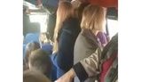 "А шо це таке? Звідки ти взявся, клоун #обаний?" - в Дніпрі пасажир розбив ніс водієві маршрутки. ВIДЕО