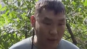 "Дивно, війна начебто тут, але розбитим виглядає моє місто", - найманець "ДНР" із Якутії не хоче повертатися на батьківщину. ВІДЕО