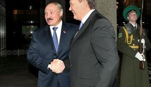 янукович минск