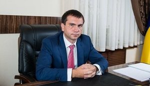 Як голова Окружного адміністративного суду Павло Вовк керує державою з кабінету голови адміністративного суду