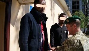 Двох нелегалів із Сомалі затримали на кордоні з Румунією, - Держприкордонслужба. ФОТО
