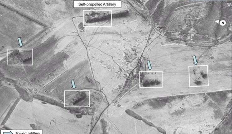 Russian tanks spotted near Debaltseve and more military hardware along the border. PHOTOS