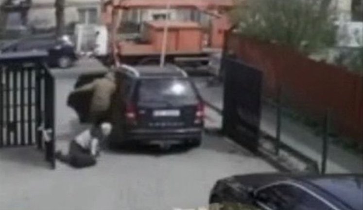 Военные ТЦК наехали на женщину во Львове: терцентр заявляет, что она "препятствовала" мобилизации своего мужа, полиция ведет расследование