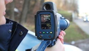 Полиция начинает использовать устройства измерения скорости на автодорогах. ИНФОГРАФИКА