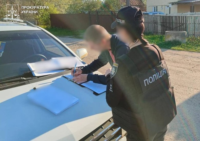 У Житомирі викрили схему фіктивного працевлаштування чоловіків призовного віку до одного з професійних коледжів