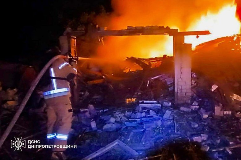 Дніпропетровщина під ударами дронів: пошкоджено житло та адмінбудівлі