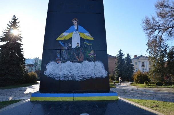 памятник полтава