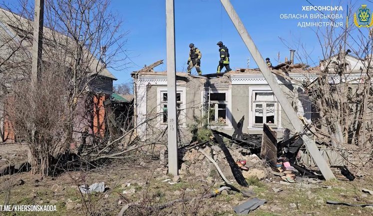 Окупанти обстріляли 30 населених пунктів Херсонщини: 6 людей дістали поранення. ВIДЕО