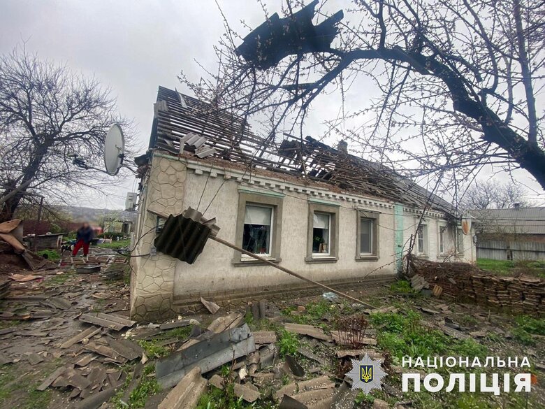Наслідки ворожих обстрілів Донеччини: 12 ударів за добу 01