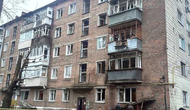 Конотоп атаковали "шахеды": были слышны взрывы, горожанам советуют закрыть окна