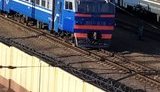 У Білорусі зафарбовують червоно-зелену символіку на електричках: Тепер вони не відрізняються від українських. ФОТОрепортаж