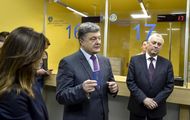 порошенко паспорт биометрический