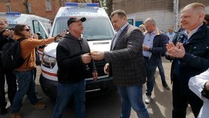 Автопарк швидкої допомоги в Дніпрі поповнили ще 10 сучасних машин, - Філатов