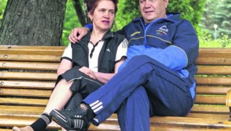 Полиглот Янукович и "Батя, я стараюсь". Дайджест за неделю в курьезах, анекдотах и жабах