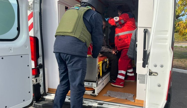 Рашисти били по двох районах Дніпропетровщини: троє постраждалих, пошкоджено будинки, газогони та ЛЕП. ФОТОрепортаж