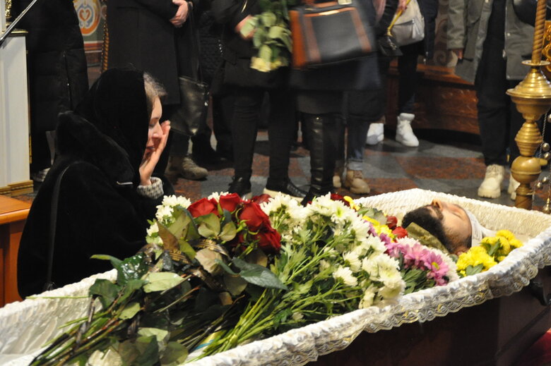 Зі столичним екскурсоводом та воїном Сергієм Мироновим, який загинув у бою з окупантами, попрощалися у Києві 13