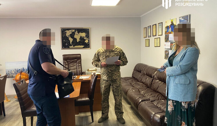 У Миколаєві військовий посадовець привласнив понад 10 млн грн на закупівлях для потреб оборони, - ДБР. ФОТО