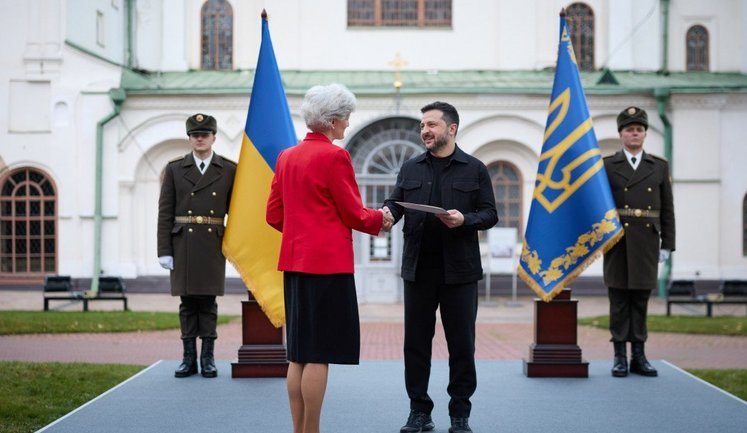 Зеленський прийняв вірчі грамоти від послів Канади, Іспанії, Швейцарії, Єгипту й Туреччини