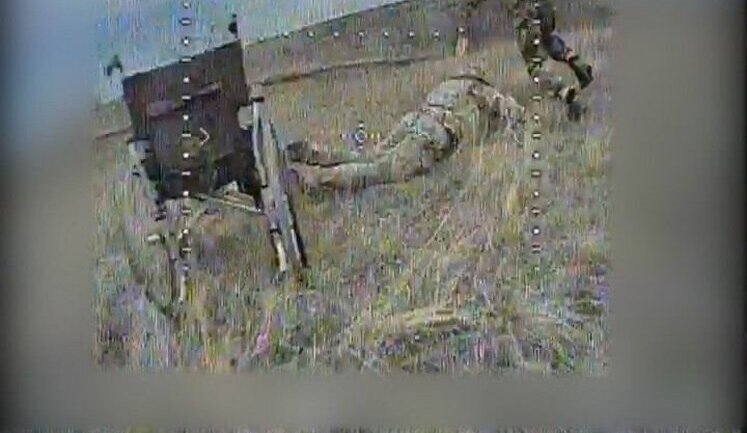 Russian soldier fell off his wheelchair on battlefield and crawled away. VIDEO
