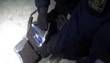 Майже 17 тисяч пачок сигарет, замаскованих під паливні брикети, намагався вивезти до Чехії 53-річний мешканець Львівщини. ВIДЕО