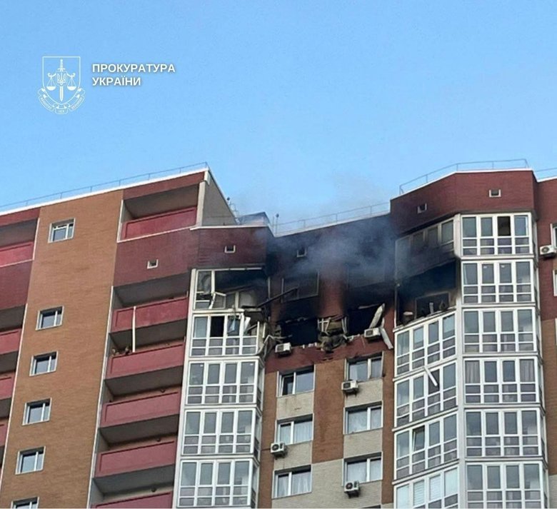 Удар по будинку в Києві 2 жовтня: загинула людина