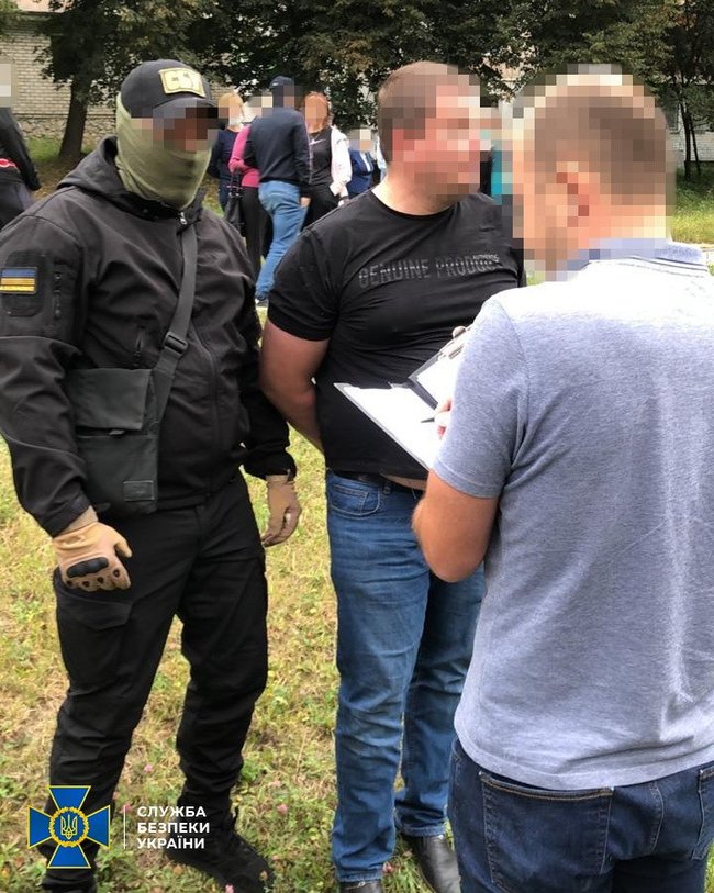 Начальник управления ГФС Тернопольщины погорел на взятке в $37 тыс 03