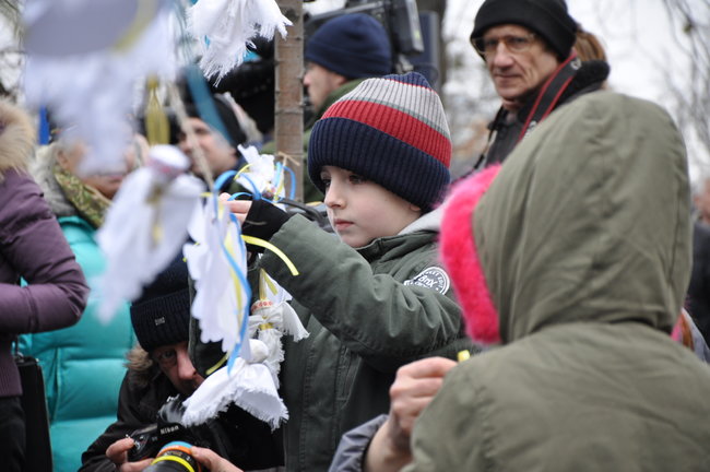 Панахида за Героями Небесної Сотні відбулася в центрі Києва 34