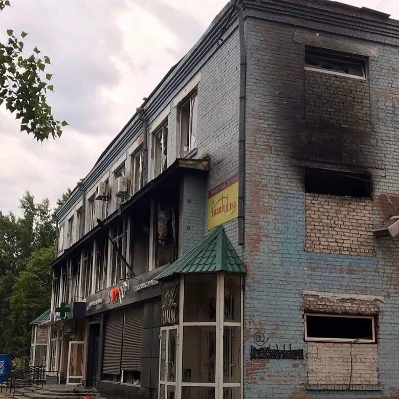 Россияне непрерывно обстреливают Луганщину. Только в одной многоэтажке Северодонецка 4 погибших 01